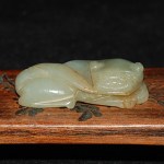 Antikes kleines Jade Beast als Anhänger